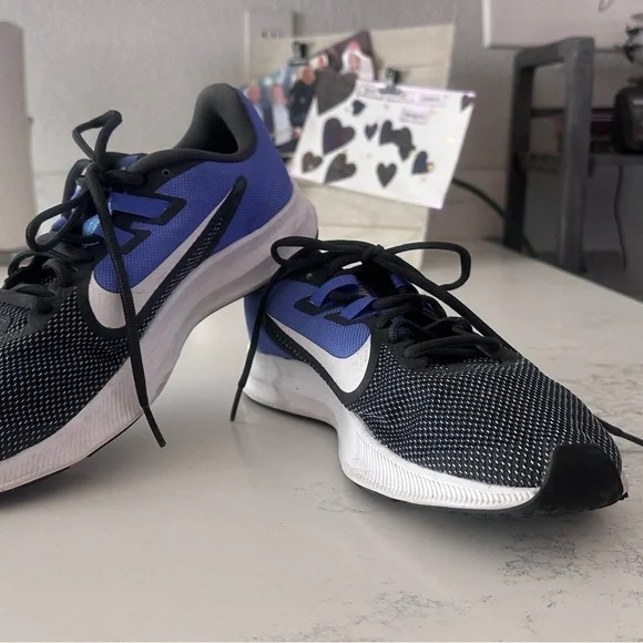 Nike Black and Blue Athletic Sneakers - Picture 3 of 6